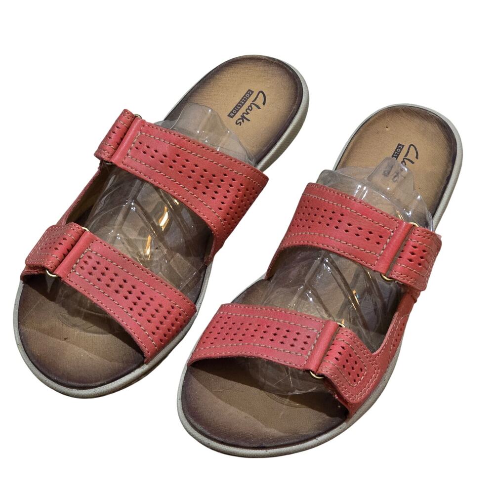 Clarks Leisa coral slip-on sandals like new size 9